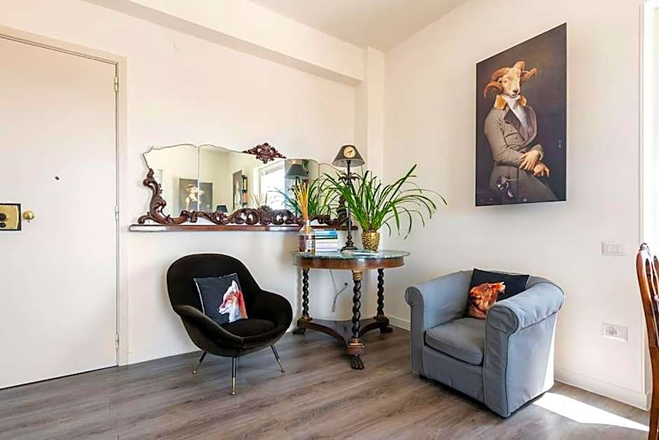 Eleventh Floor Suites