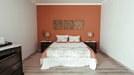 Family Room with Garden View