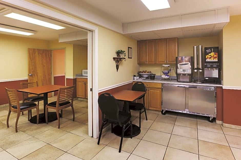La Quinta Inn & Suites by Wyndham Radford