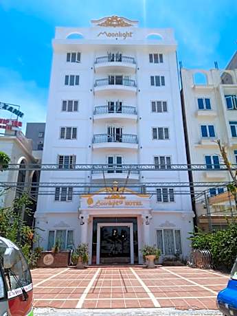 Khách sạn Moonlight Hotel - Mặt biển Hải Tiến