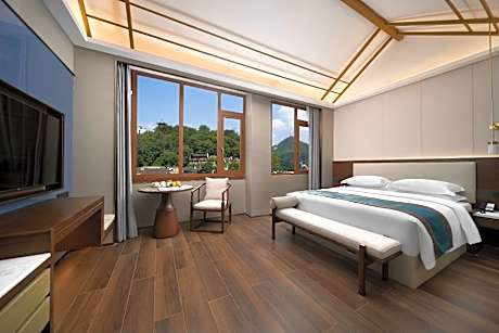 Fondney by Funyard Tongren Zhongnanmen Ancient Town