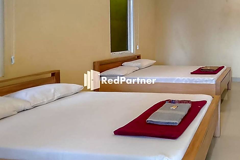 Batu Homestay Puncak Redpartner – Megamendung, PA