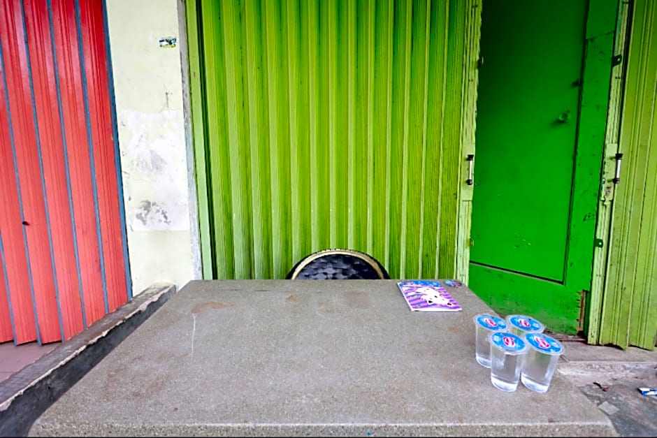 SPOT ON 92715 Joyoakis 2 Homestay Syariah