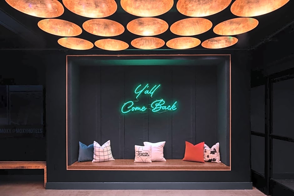Moxy Houston Downtown