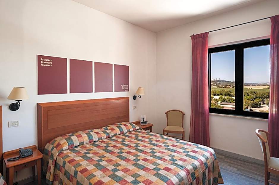Hotel Brigantino Non Dista
