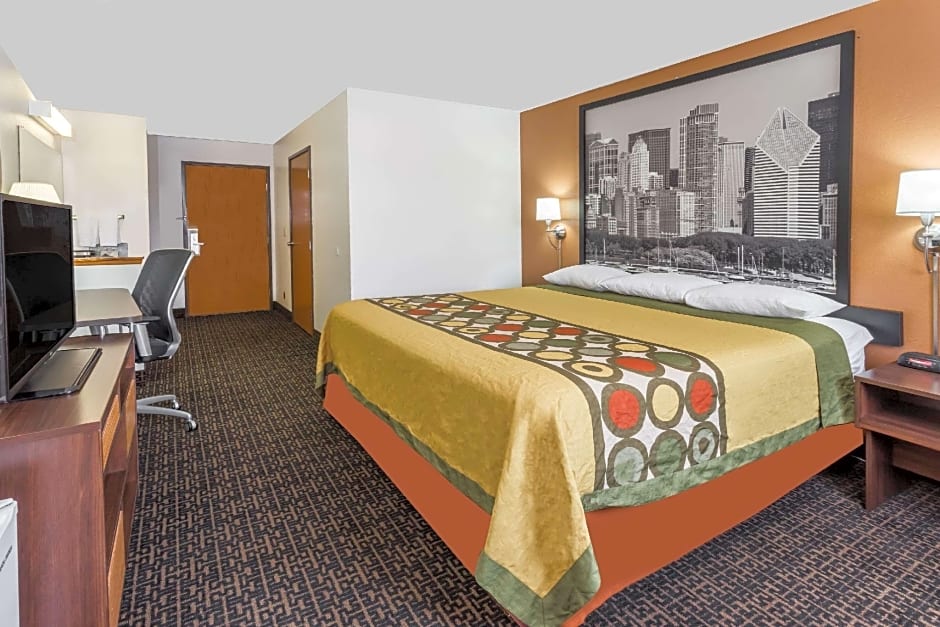 Super 8 by Wyndham Dixon