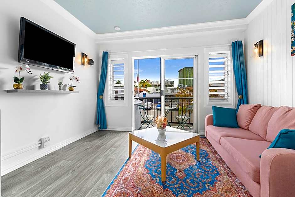 Villa Vaucluse Apartments