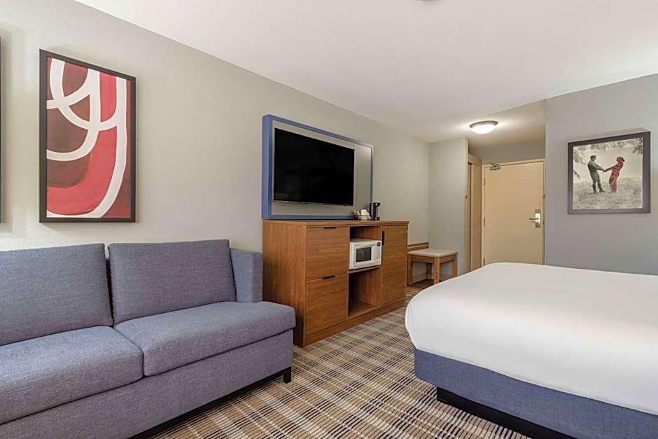 AmericInn by Wyndham Duluth