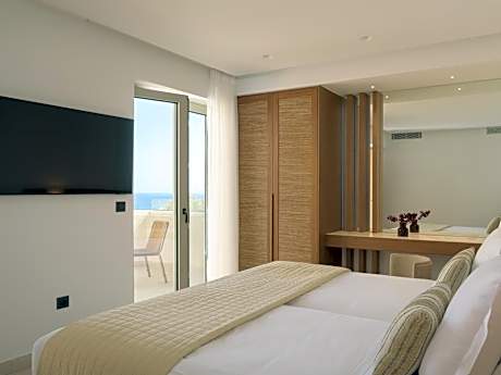 Suite with Sea View