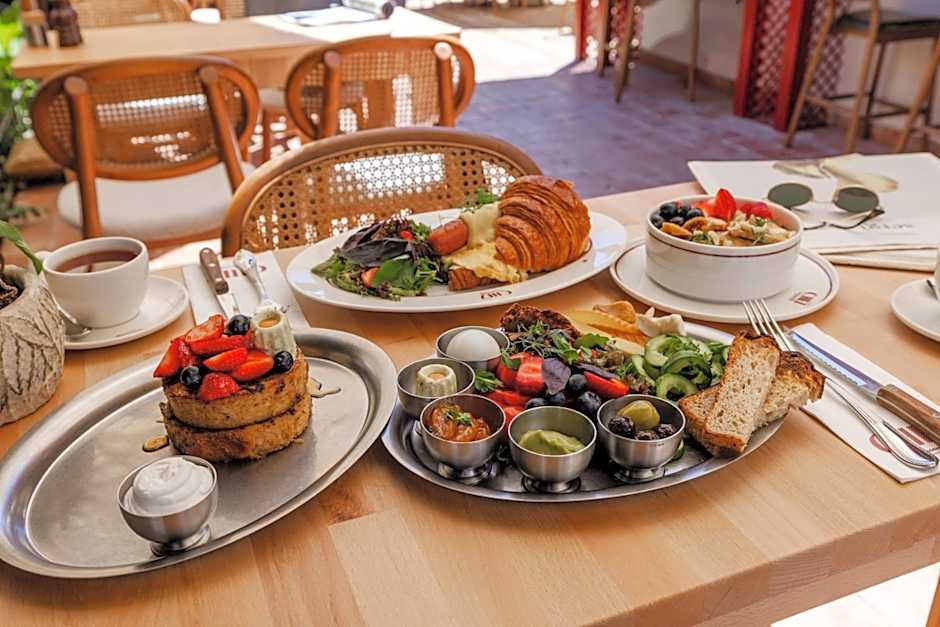 Lill Maison Hotel & City Club