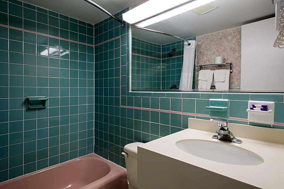 Atlantic Motor Inn Near Boardwalk