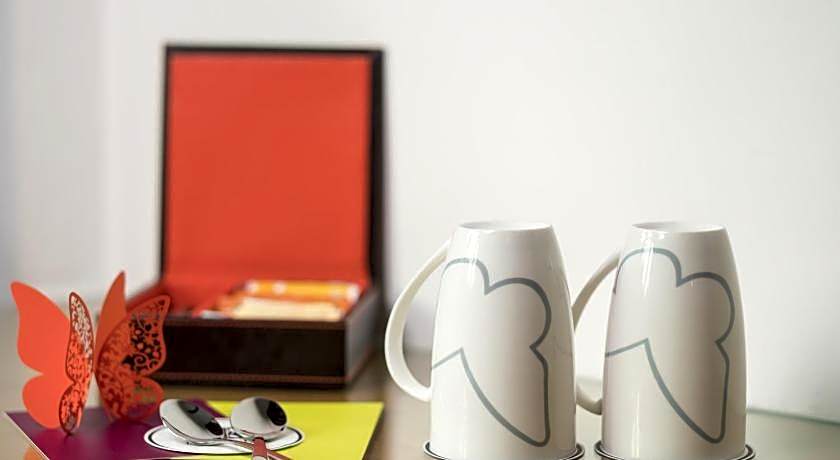 Butterfly on Wellington, Central