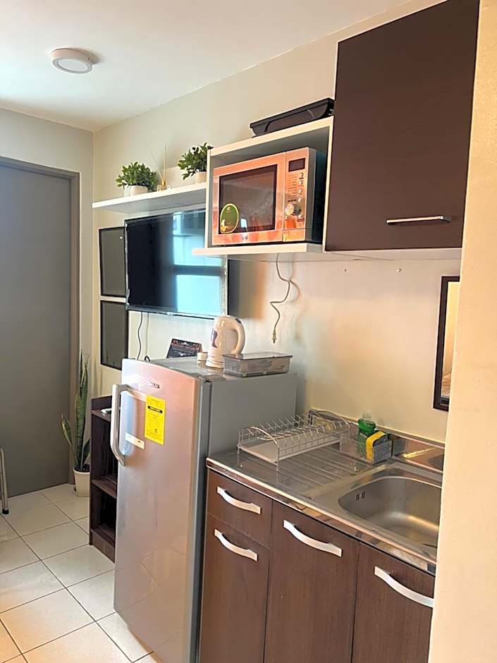 Cozy Boo Staycation near Enchanted kingdom by Dynel