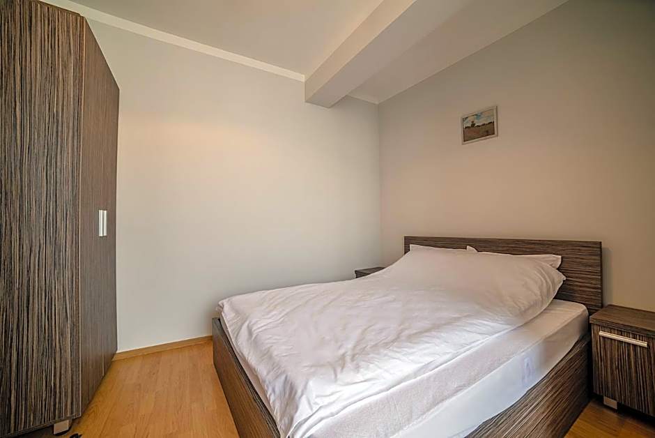 Elis Residence