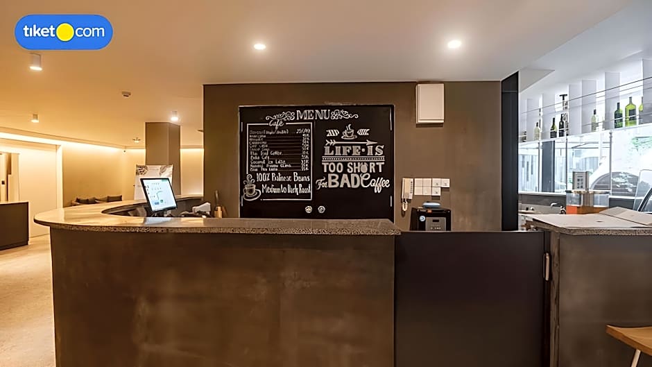 Lloyd's Inn Bali