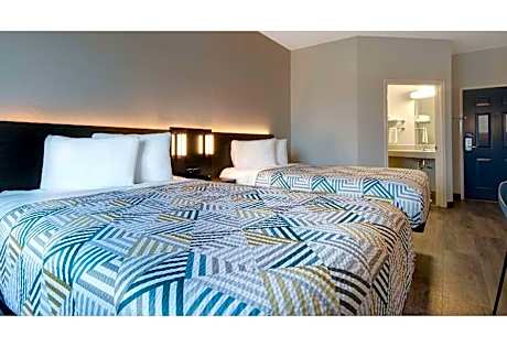 2 Full Beds | Non-Smoking, Kitchen