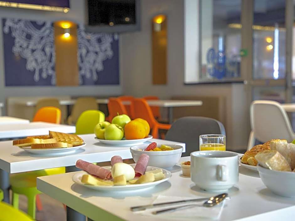 ibis budget Aubagne Paluds Agora