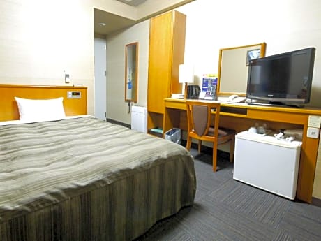 Semi Double Room - Smoking