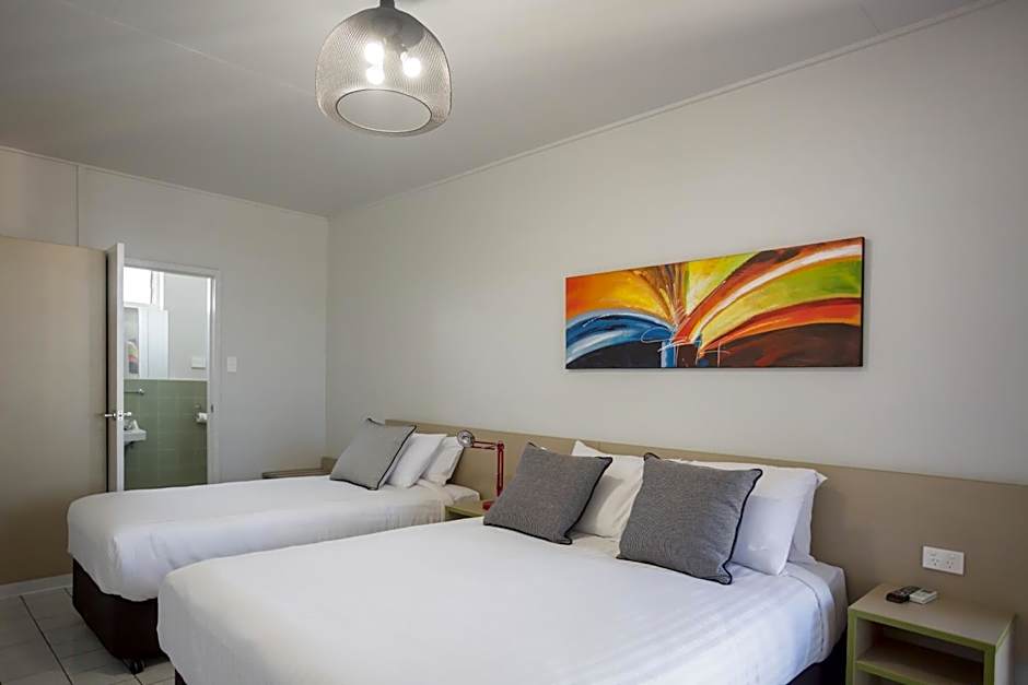 Nightcap at Emerald Star Hotel