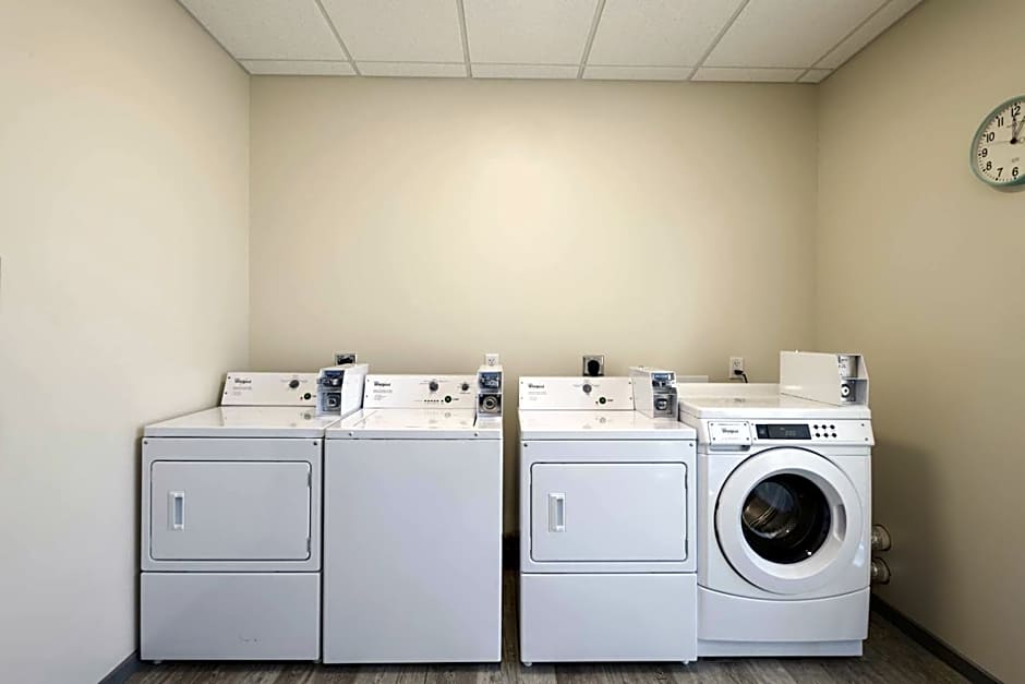 Courtyard by Marriott St. Louis Brentwood