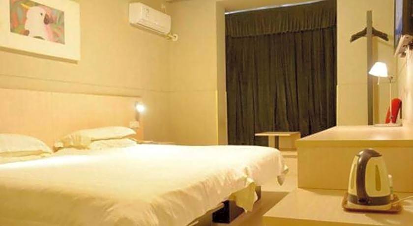 Jinjiang Inn Tiayuan Wuyi Square