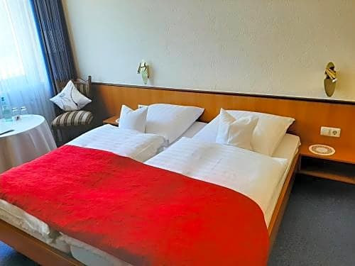 Weinhotel Hubertus Garni