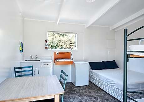 Economy Quadruple Room with Shared Bathroom - Kitchen #2