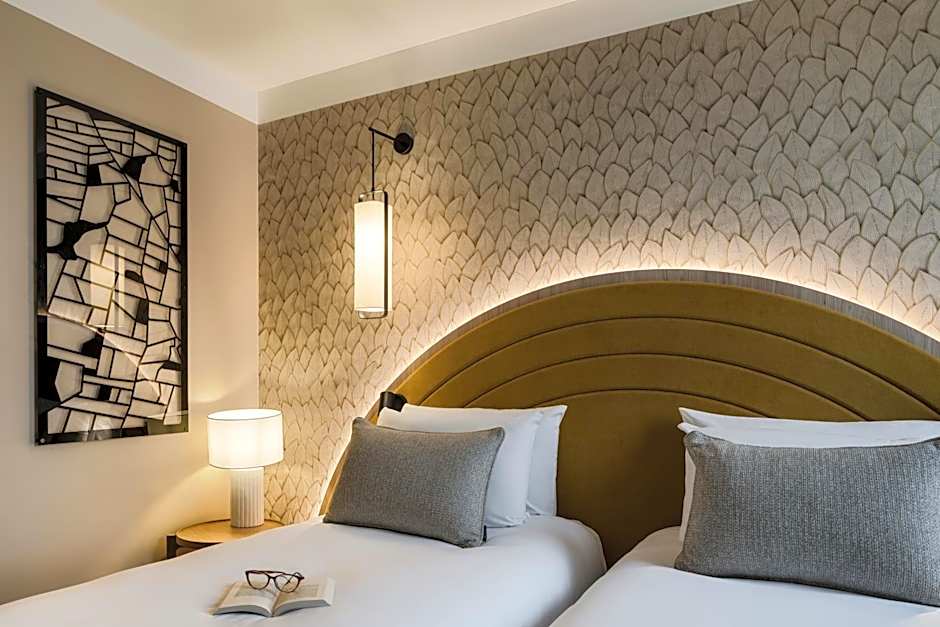 Mercure Chartres Est