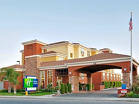 Holiday Inn Express- West Sacramento By IHG