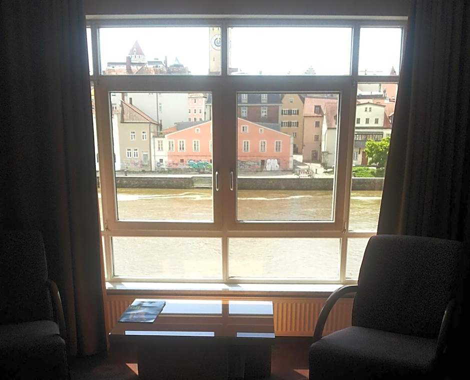 SORAT Insel-Hotel Regensburg