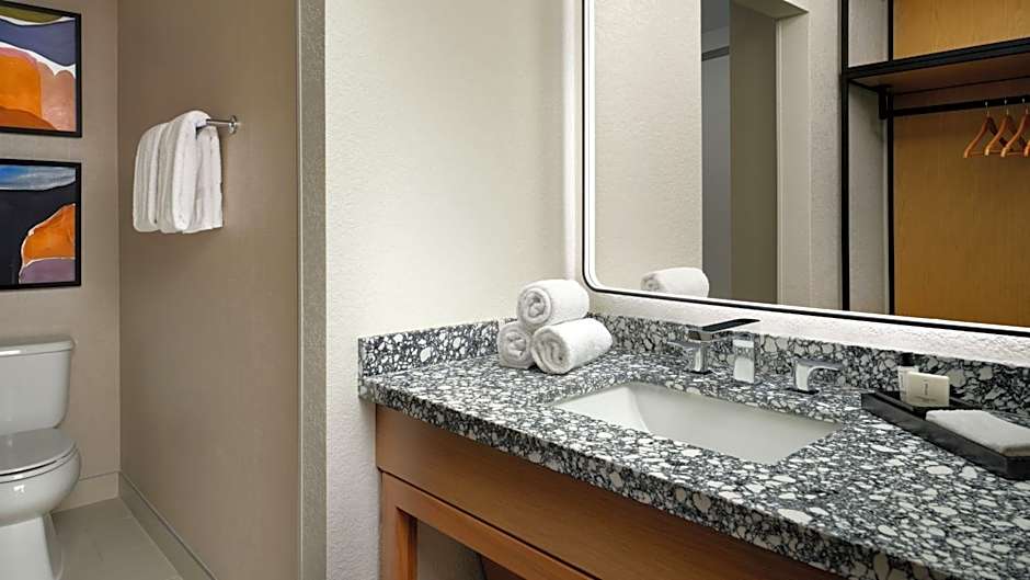 Burton House, Beverly Hills, A Tribute Portfolio Hotel