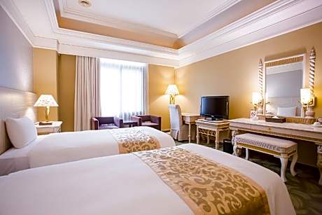 Premier Twin Room - Non-Smoking