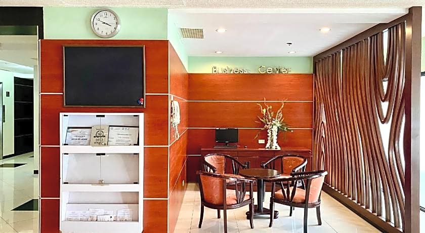 Circle Inn - Hotel & Suites