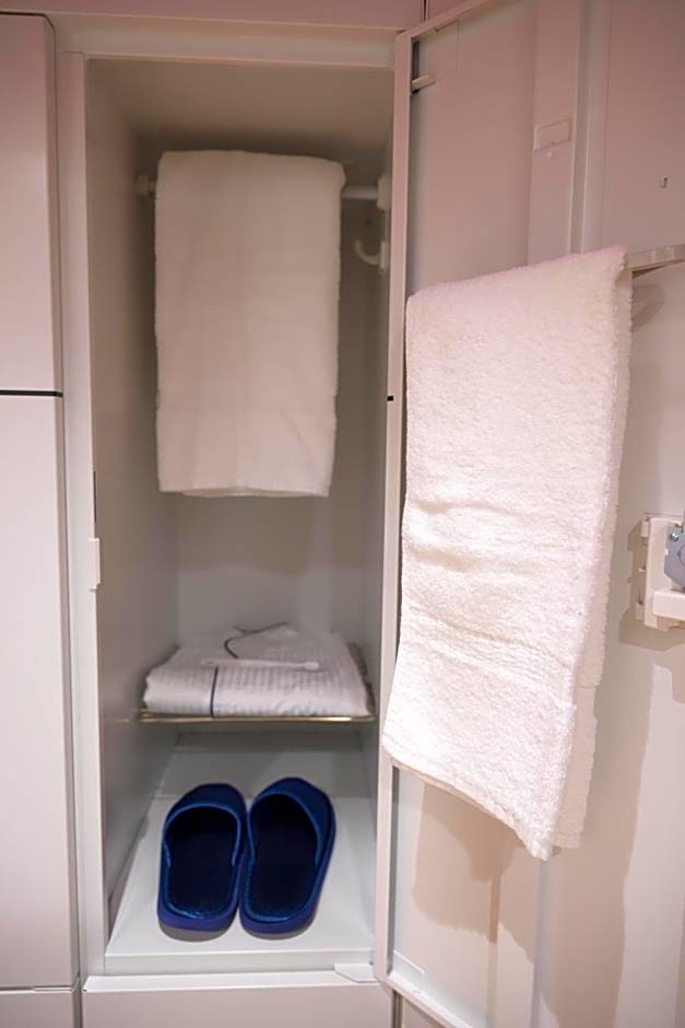 ELE Cabin Shinjuku Kabukicho
