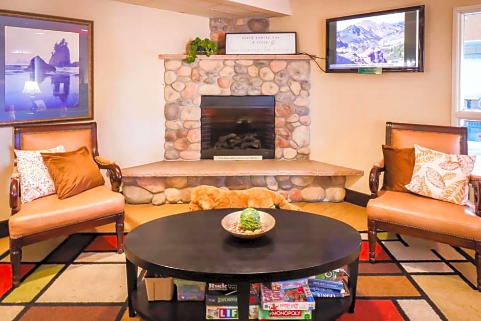 Quality Inn & Suites Sequim at Olympic National Park
