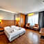 A.Emreli Suite Hotel