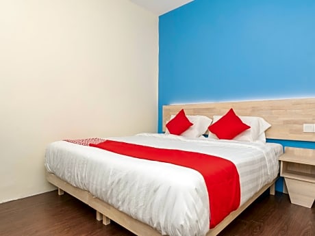 OYO 778 Bmw 2 Hotel