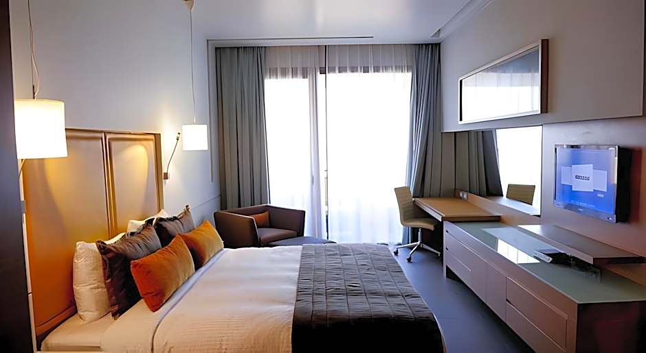 Saifi Suites
