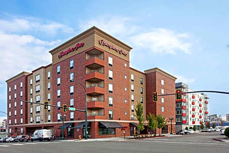 Hampton Inn By Hilton Seattle/Everett Downtown