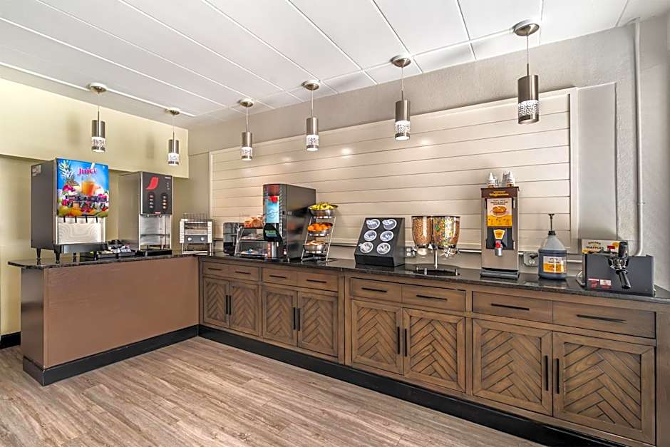 SureStay Hotel by Best Western Virginia Beach Royal Clipper