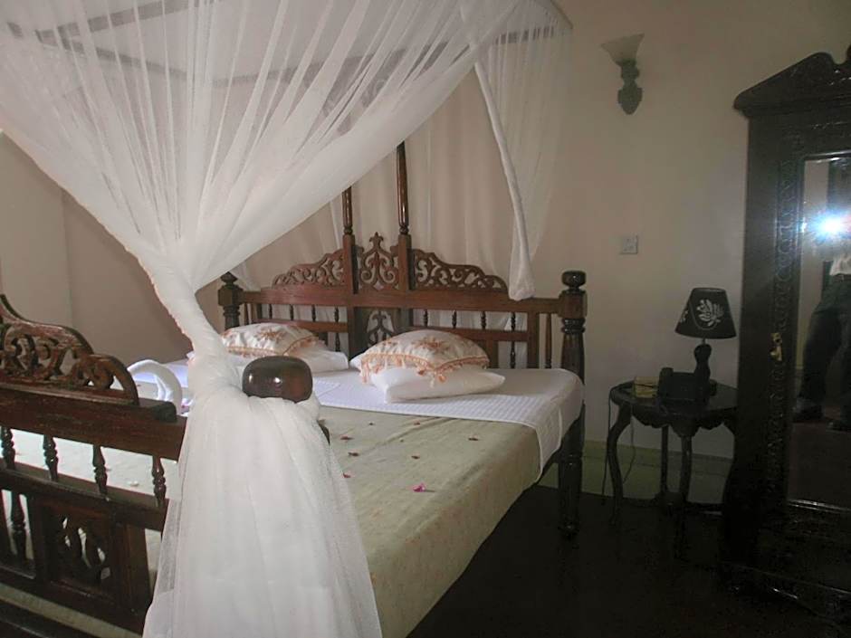 Asmini Palace Hotel