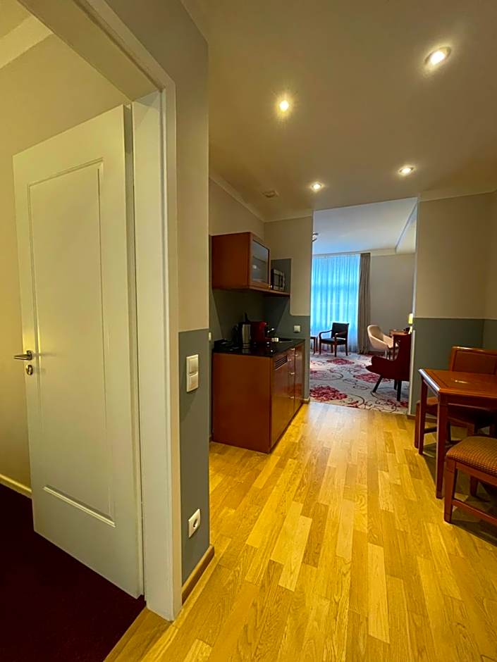 LIKESTAY Premium Baden-Baden - ehemals Batschari Palais