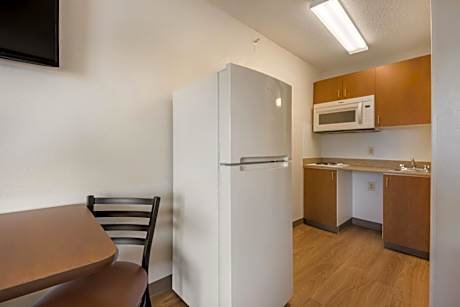 Studio Queen Room Disability Access Non-Smoking