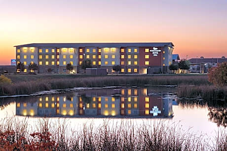 Homewood Suites by Hilton TechRidge Parmer @ I-35