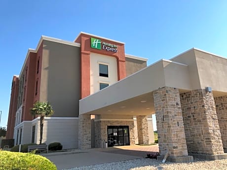 Holiday Inn Express Hillsboro I-35, an IHG Hotel
