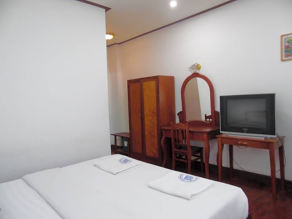 Douang Deuane hotel