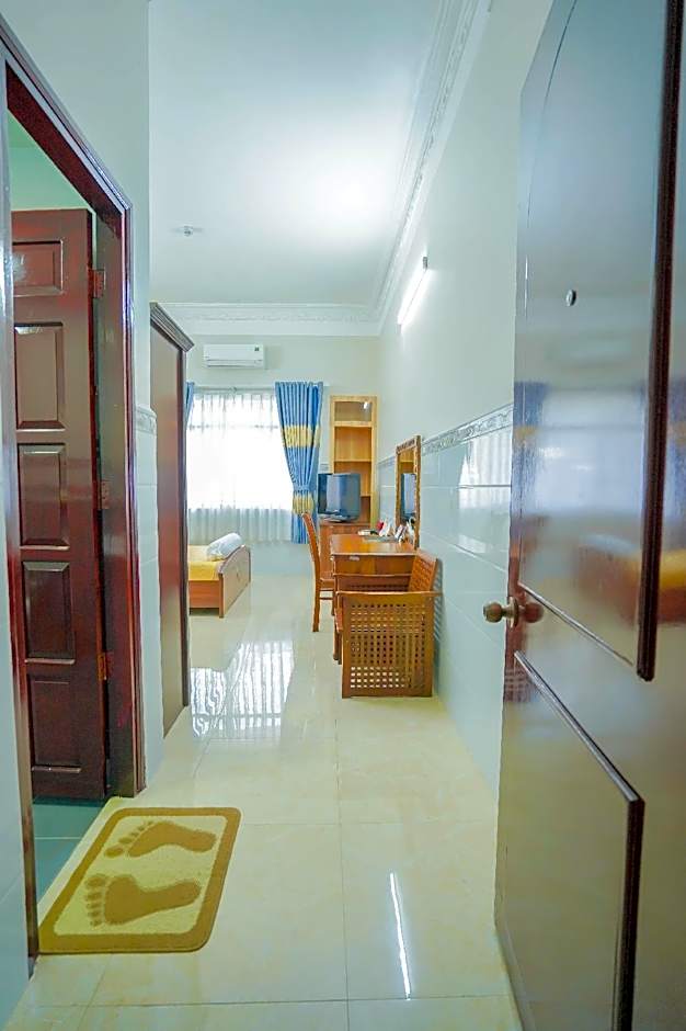Hoa Binh 2 Hotel