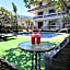 Tropical Palm Resort.