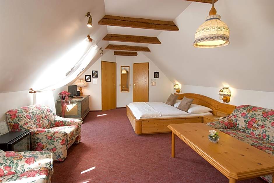 Hotel Biedermeier Hof