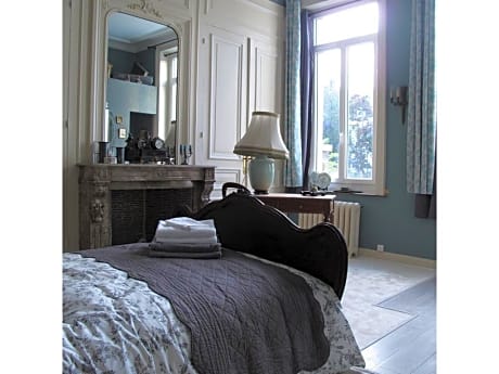 Double-Salle de bain privée séparée-Vue sur Jardin- La chambre Rousseau